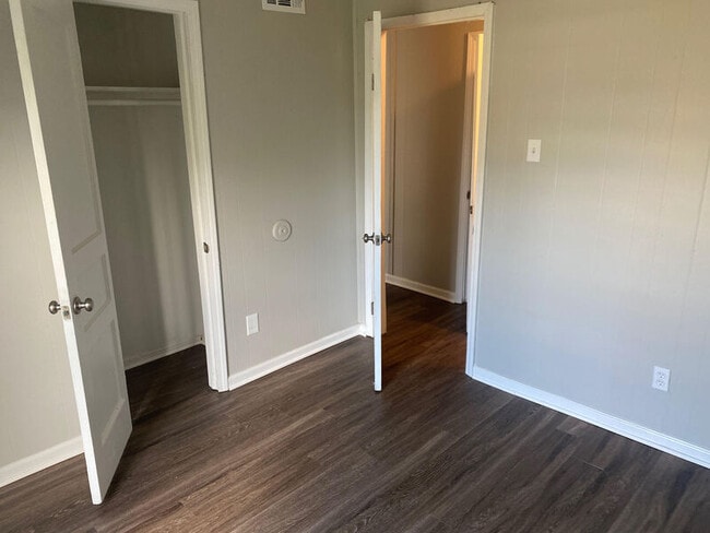 Building Photo - 3712 Canary Cove W