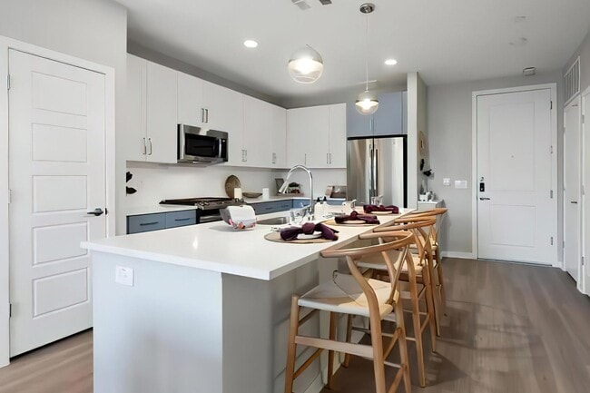 Interior Photo - Alta North Central