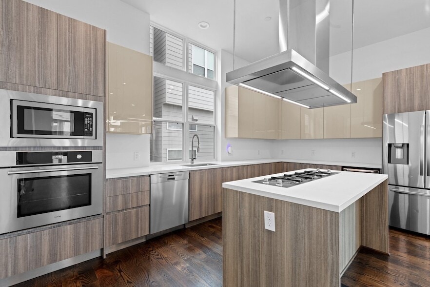 Photo - 5915 E Post Oak Lane Unit
