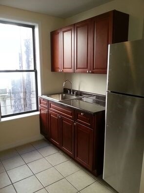 Kitchen - 4980-4988 Broadway