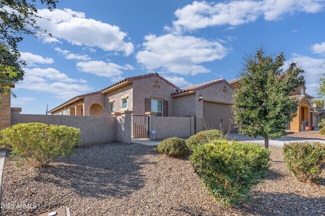 Foto del edificio - 18557 W Pueblo Ave