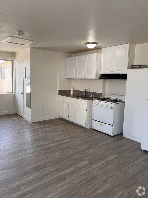 Building Photo - 5731 1/2 Case Avenue, Unit