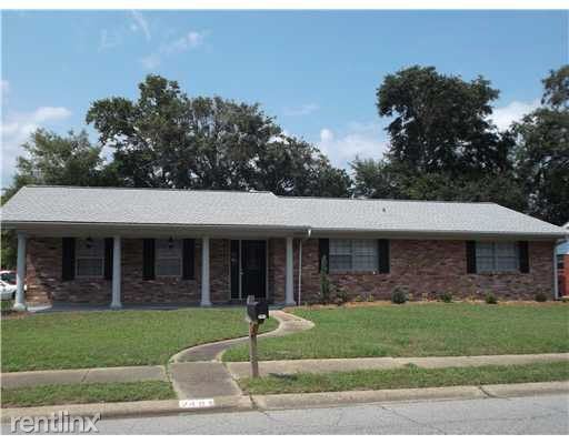 Primary Photo - 4 br, 2.5 bath House - 2401 Palmer Dr