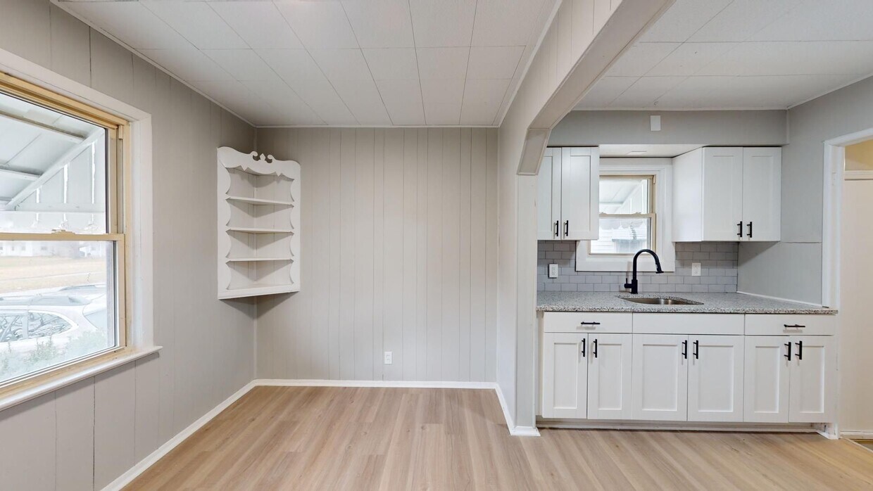 Foto principal - Old Brooklyn Area - 4 Bedroom - Single Fam...