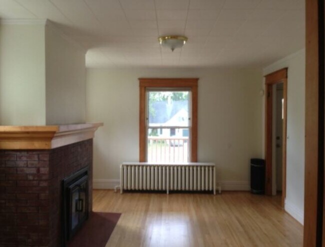 Foto del edificio - 239 W Arrowhead Rd