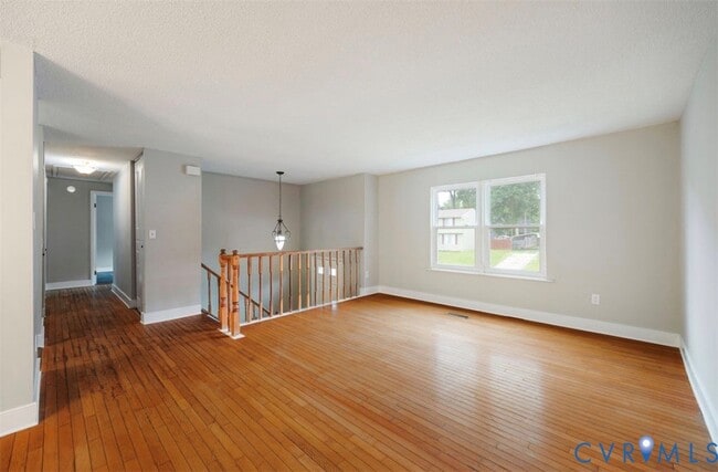 Building Photo - 5712 Willowbranch Dr