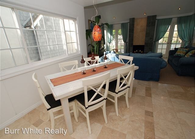 Building Photo - 3 br, 2 bath Apartment - 1631 E. Balboa