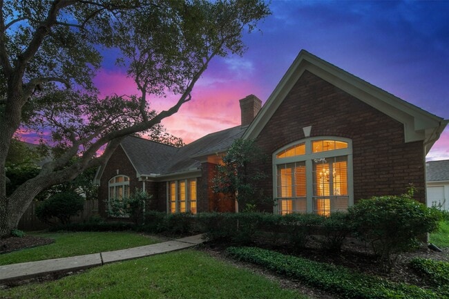 Foto del edificio - 4910 Canterbury Ln