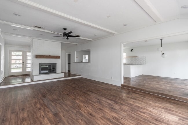 Building Photo - 17810 Cassina Dr