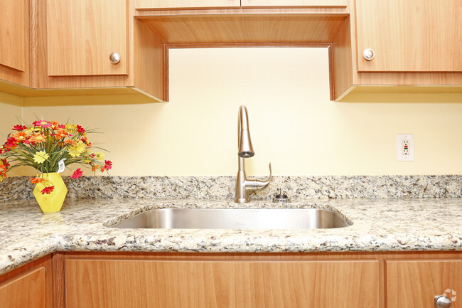 1BR,1BA-537SQ Upstairs Update - Timberlane Apartments