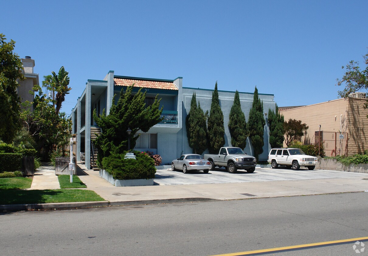 962 Loring St, San Diego, CA 92109 Apartments in San Diego, CA