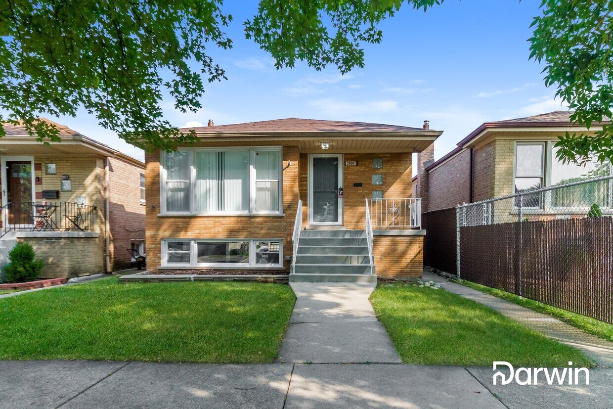 Primary Photo - 3008 W 107th St