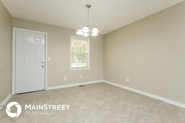 Building Photo - 219 Hampton Dr