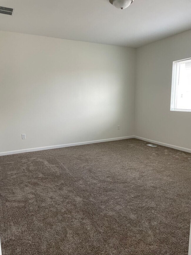 Foto del edificio - 2558/2562 Granite Drive NW