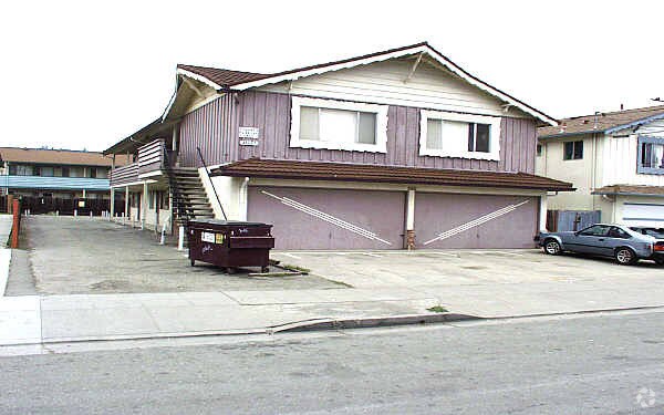 Building Photo - 25192 Muir St