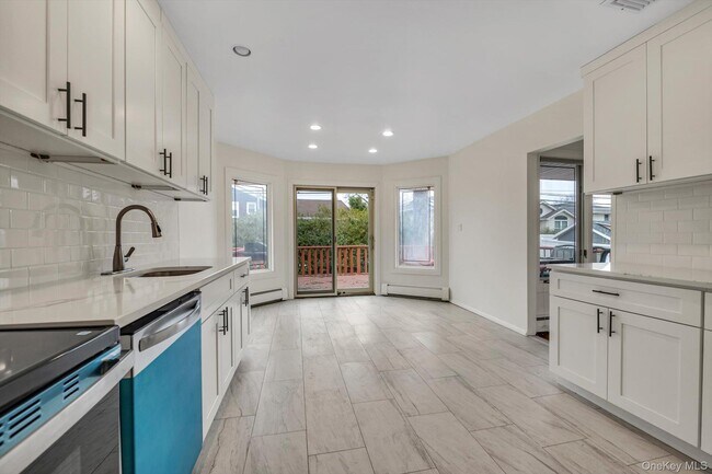 Foto del edificio - 16 Middle Ln