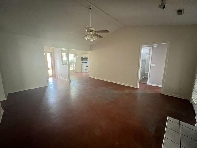 Foto del edificio - 3 Bedroom 2 Bath House in Hemmingwood - West Ashley