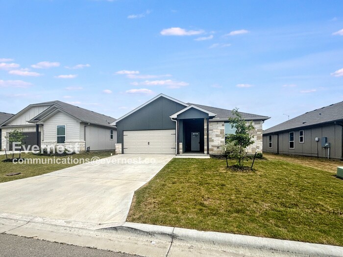 Foto principal - 2115 Hornbeam St