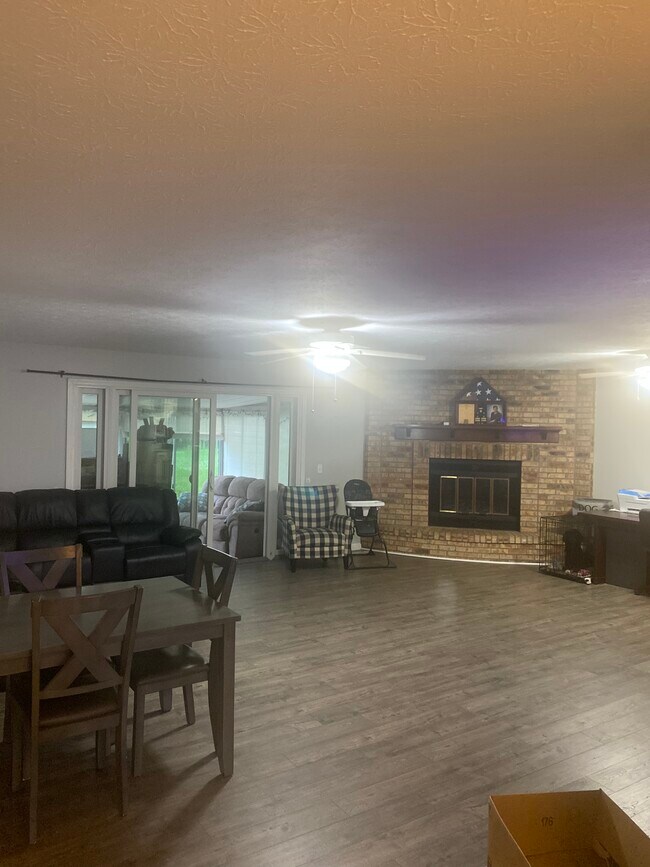 17505 Drake Rd Unit 17505, Strongsville, OH 44136 Condo for Rent in