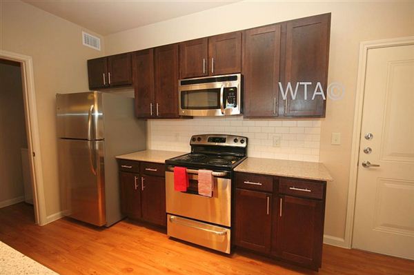 Building Photo - 11301 Farrah Ln
