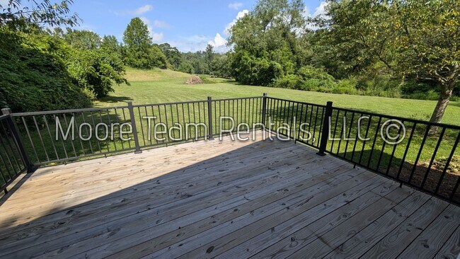 Foto del edificio - Beautiful Private Ranch House - Stream, Ya...
