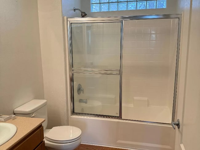 Building Photo - 4060 Glencoe Ave