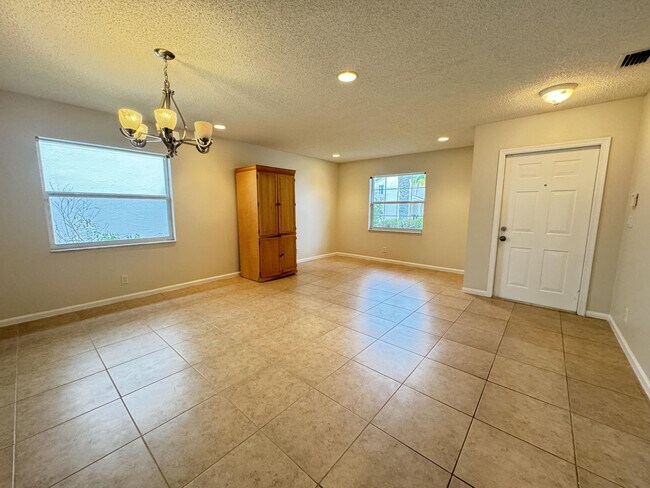 Foto del edificio - 5413 Rivermill Ln
