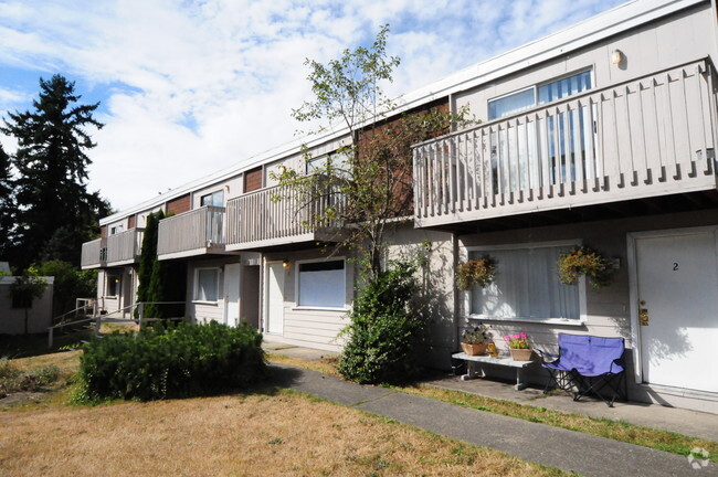 Building Photo - Burien Continental Apartments