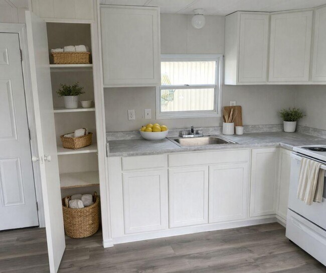 Foto del edificio - 1250 Lakeview Dr