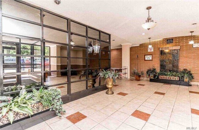 Building Photo - 68-20 Selfridge St