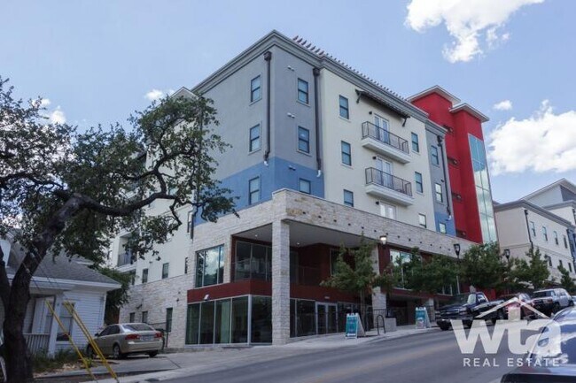 Foto del edificio - 5 bedroom in SAN MARCOS TX 78666
