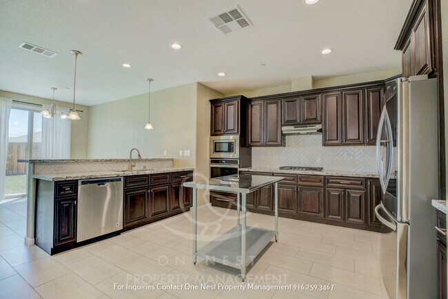 Building Photo - 1809 Knights Ferry Dr