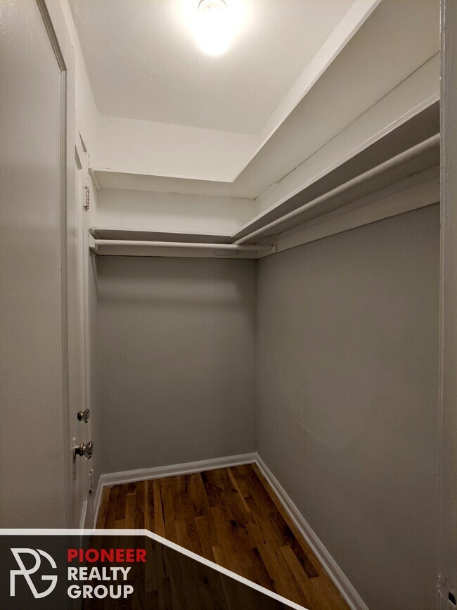 Foto del edificio - 835 W Wolfram St