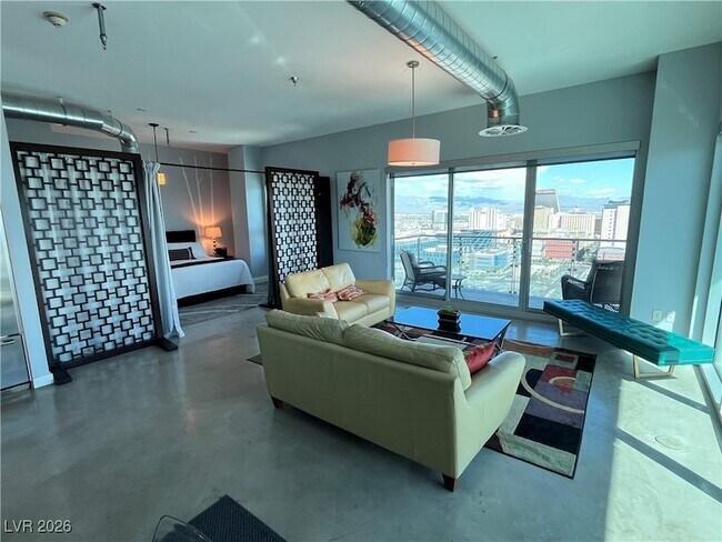 Foto del edificio - 200 Hoover Ave