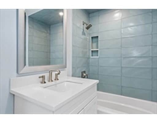 Building Photo - 101 Pleasant St