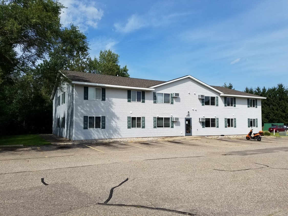 Primary Photo - University Lake Apartments