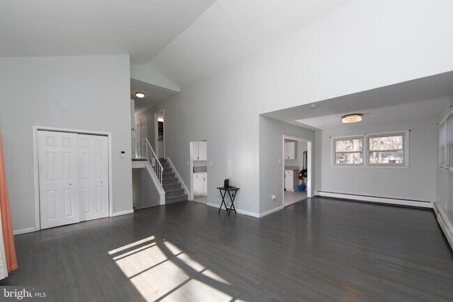 Foto del edificio - 332 Woodbine St