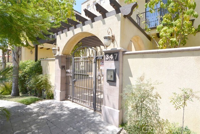 Foto del edificio - 347 W Milford St