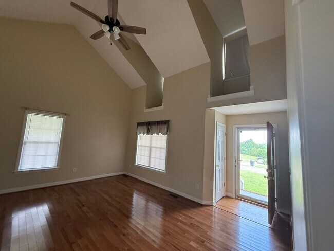 Foto del edificio - Three bedroom, 2 bath house in Haw River