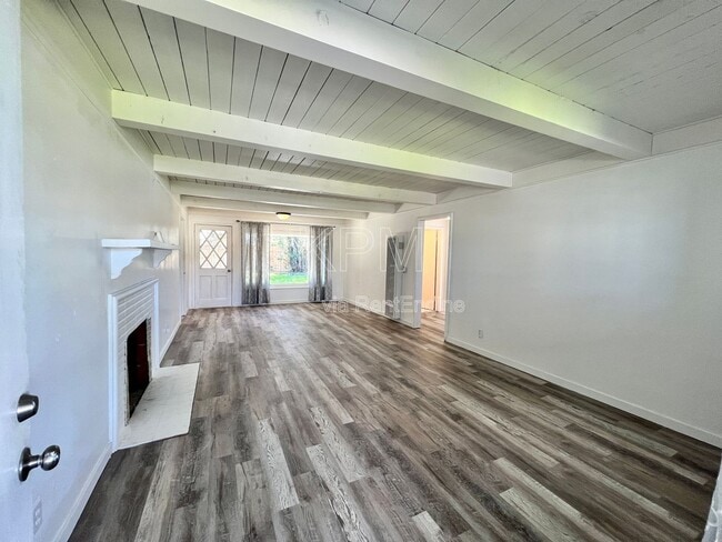 Building Photo - 1932 Rutledge Way