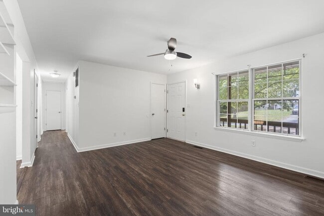 Building Photo - 11204 Sitting Bull Cir