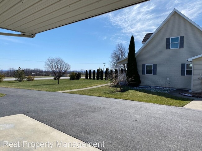 Building Photo - 3 br, 1.5 bath House - 320 State Route 14A