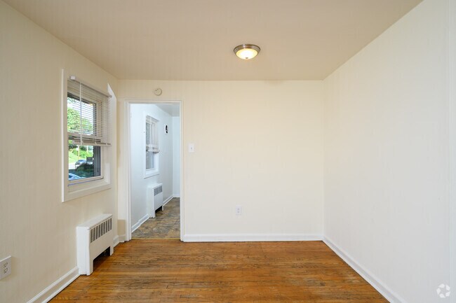 2HAB, 1BA - 800 ft² - Penzel Manor Apartments