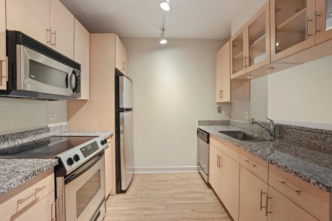 Photo - 1281 S Michigan Ave Apartment