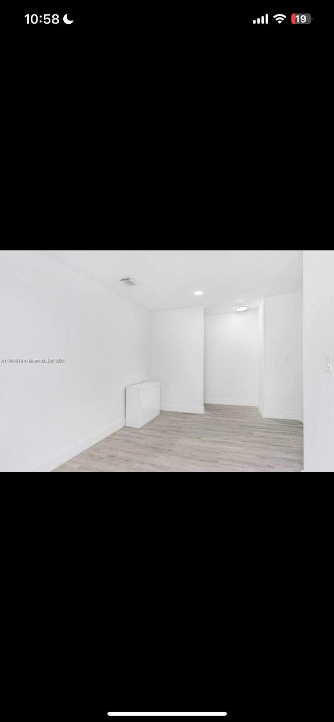 Foto del edificio - 1539 NW 8th Ave