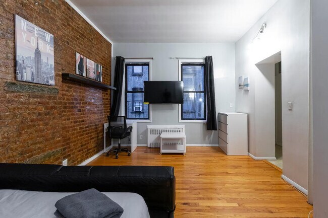 Foto del edificio - 380 2nd Ave