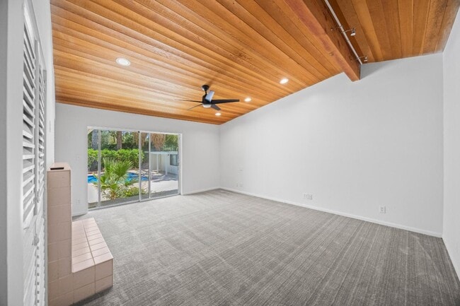 Building Photo - 255 Camino Buena Vista