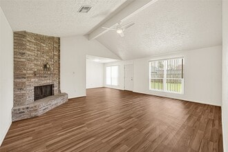 Building Photo - 13327 N Thorntree Dr