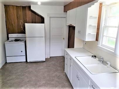 Building Photo - 551 Milky Way St S