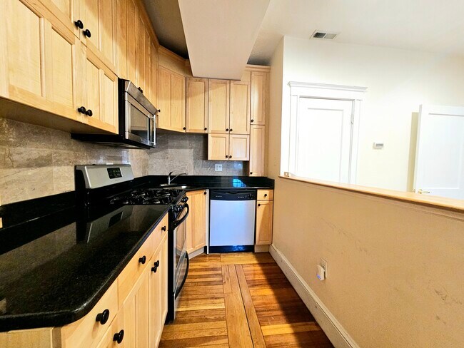 Foto del edificio - 195 Winthrop Rd